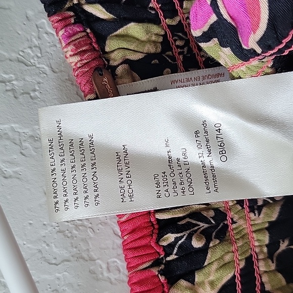 Free People Rolling Hills Jumpsuit In Black Floral size small - Picture 8 of 8